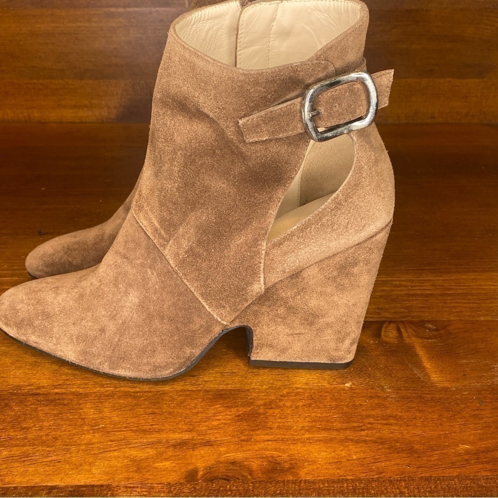 Sacha London Tan Beige Suede Ankle Booties w buckle Womens EU 41 US 10.5 - Picture 6 of 13